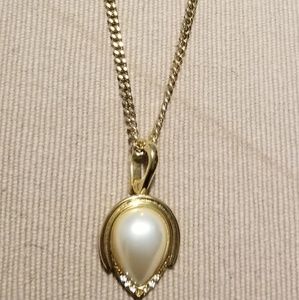 Gold Tone Vintage Monet Chain & Marvella Pendant